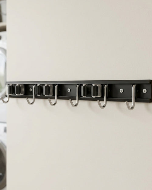 Evav Aluminum Wall Hook Rail with 5 Grip Clips and 6 Hooks 42 cm - Lifestyle view