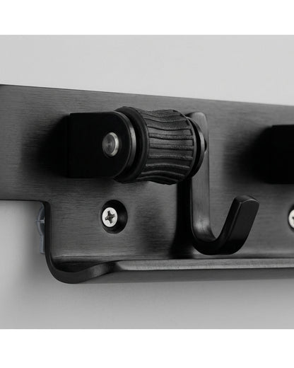 Evav Stainless Steel Wall Hook Rack with 3 Grip Clips and 4 Hooks 32 cm - Detail view